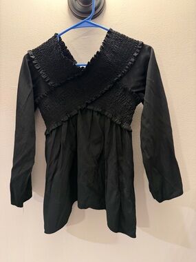 Flawless Black Smocked Crossover V-Neck Long Sleeve Babydoll Blouse Small
